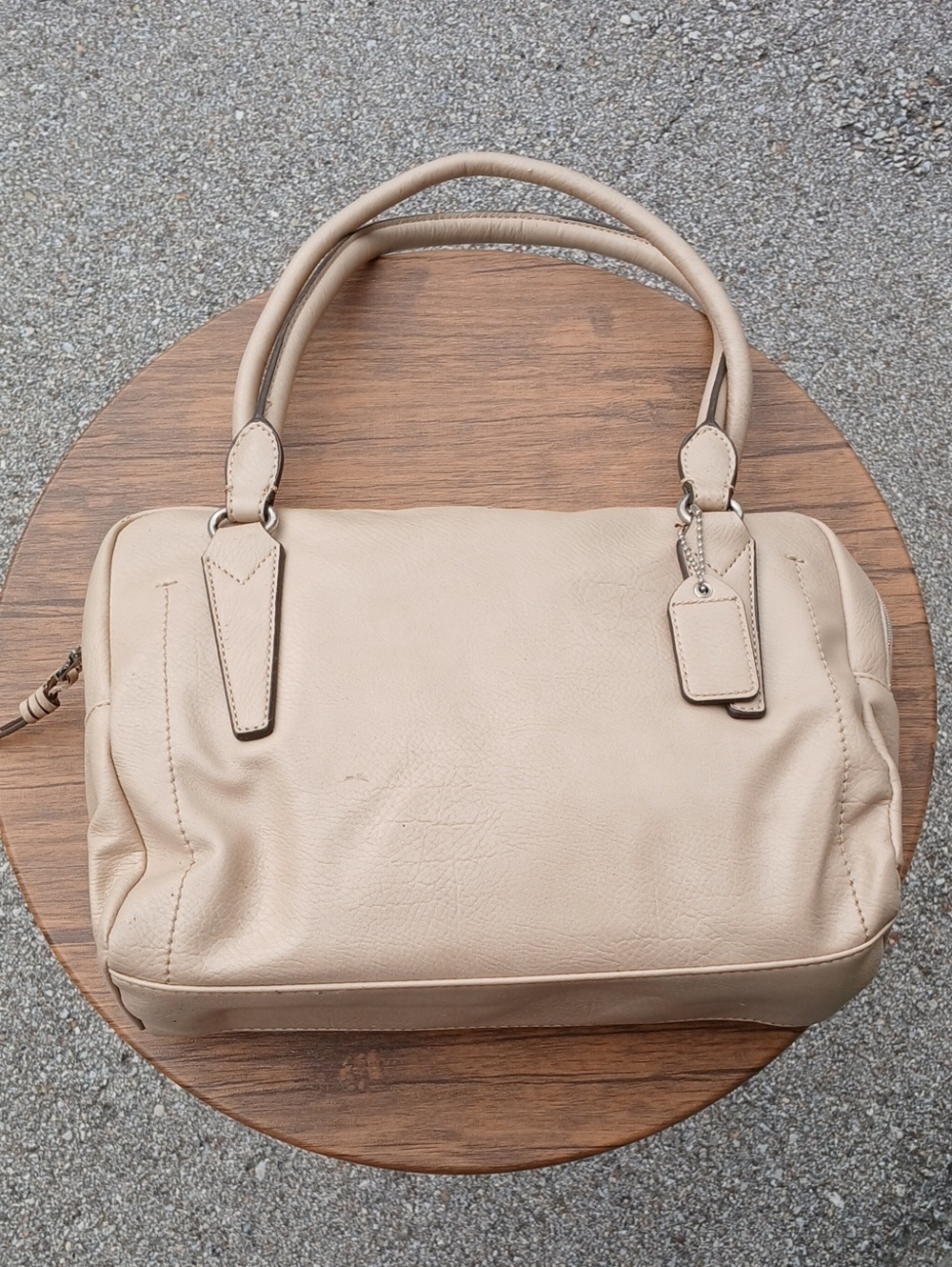 Classic Beige Leather Tote Bag - Neutral Everyday Carry